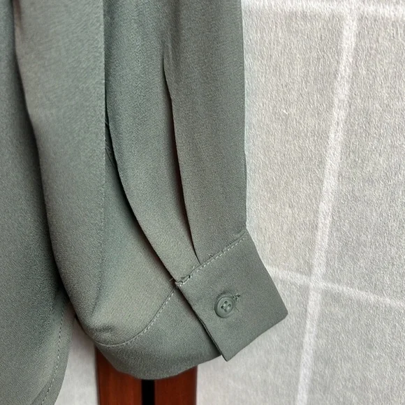 Pleione Tops | Pleione Blouse | Color: Green size M - Picture 5 of 5